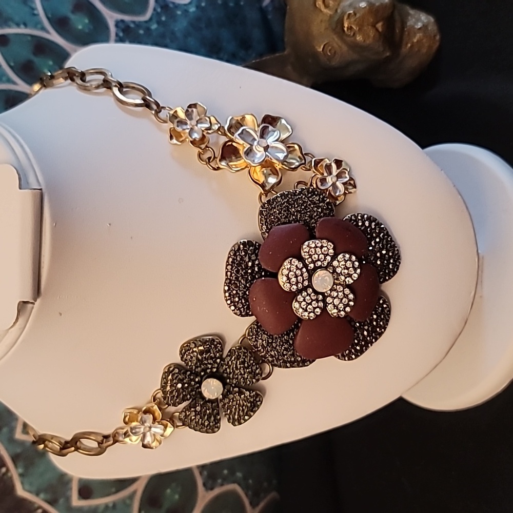 Charming Charlies Necklace